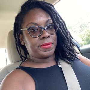 Meet your Posher, Sheena